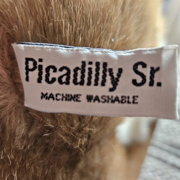 Russ Berrie Plush Picadilly Bear Caress Soft Pets 8" Sitting Vintage Animal 7681 - Picture 2 of 6